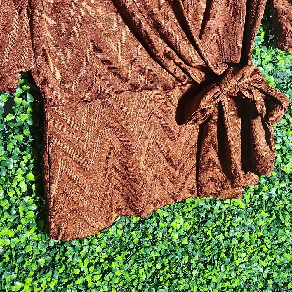 Cato Orange Chevron Wrap Top Small - Picture 4 of 12